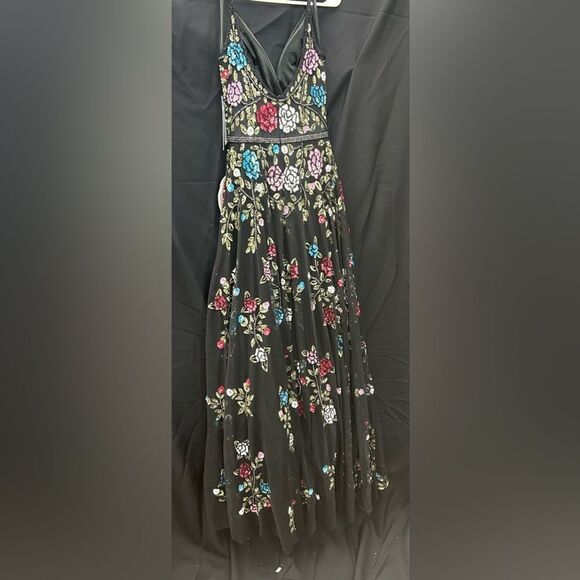 Mac Duggal 5400 NWOT Black/Multi EMBELLISHED FLORAL SEQUINED GOWN - Picture 6 of 7